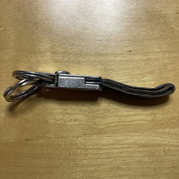 COACH - Vintage "RARE" Valet Keychain - Picture 3 of 5